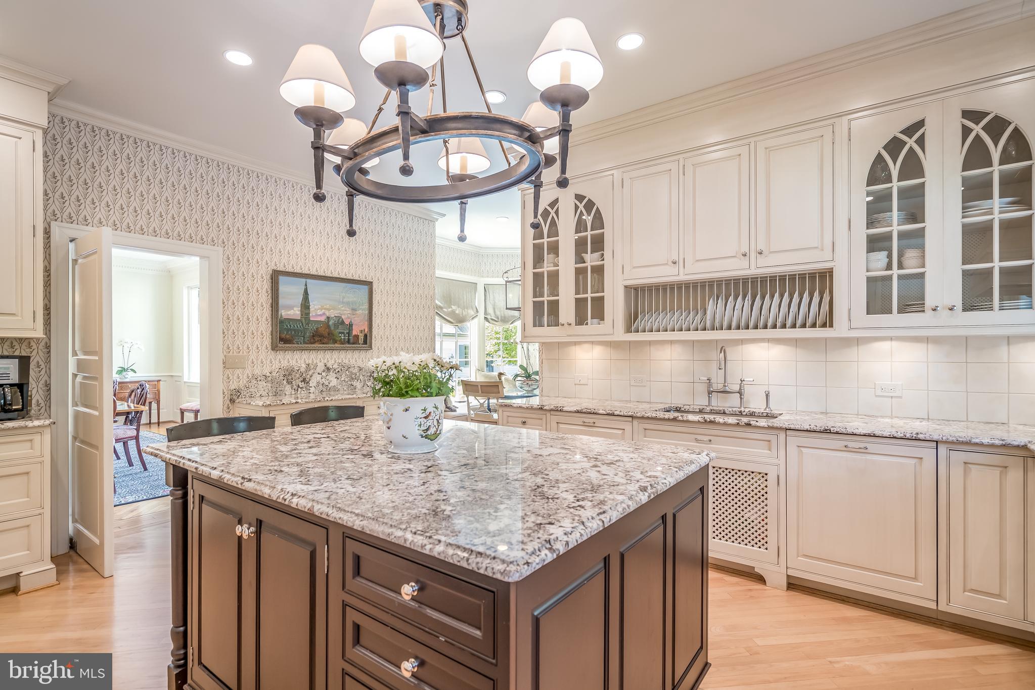 9325 Belle Terre Way Potomac, MD 20854 - Photo 22 of 95