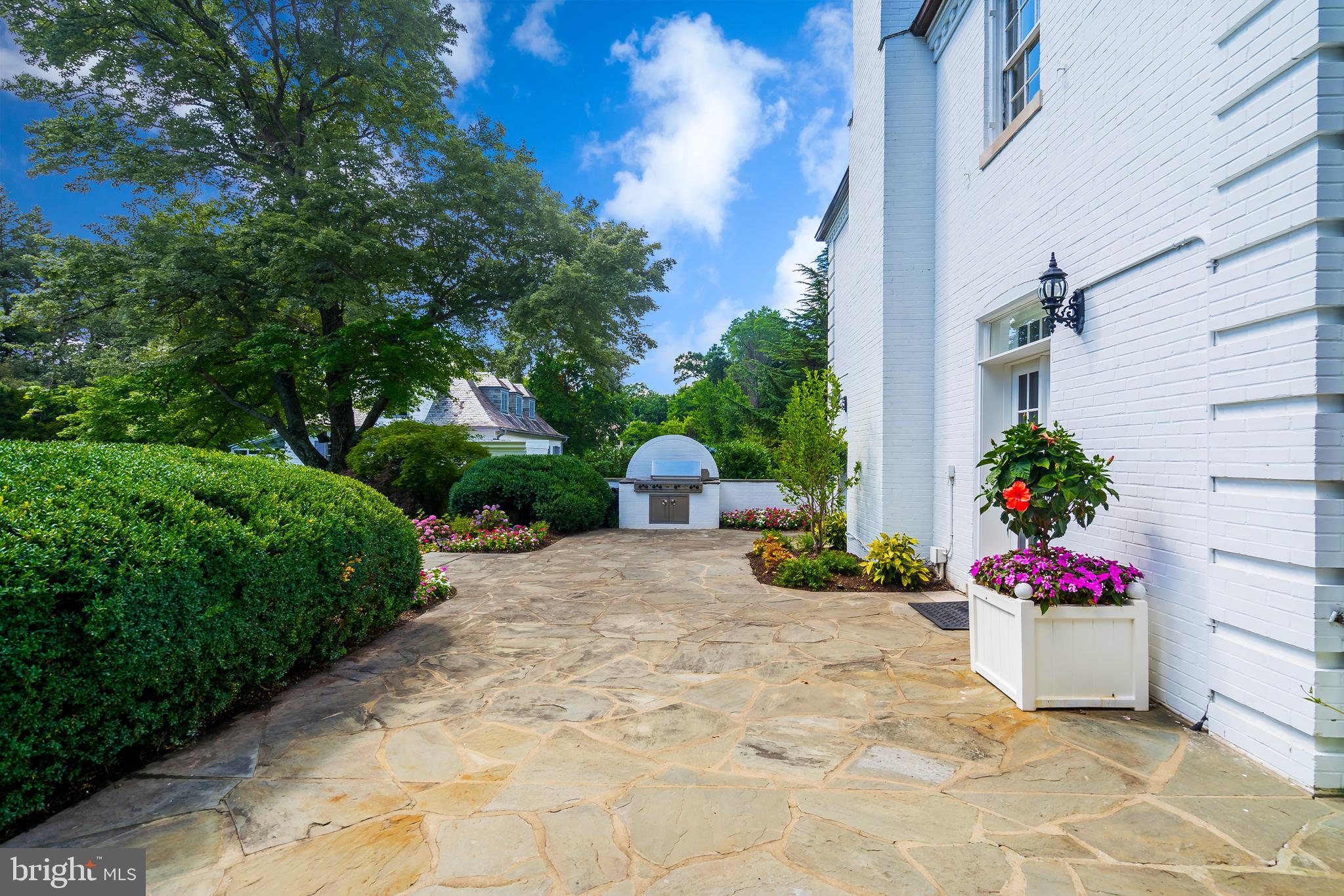 9325 Belle Terre Way Potomac, MD 20854 - Photo 73 of 95