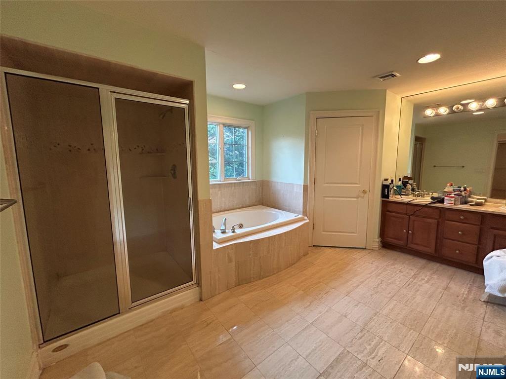 157 Paramus Road Paramus, NJ 07652 - Photo 16 of 22 Gallery Image 16