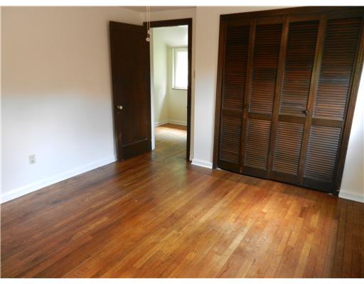 231 Gilkeson Road Mt. Lebanon, PA 15228 - Photo 5 of 18 Master Bedroom.