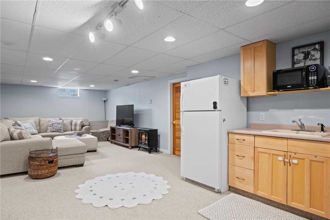 29 Apple Ridge Road Cumberland, RI 02864 - Photo 38 of 50