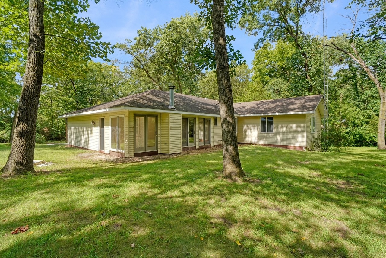 19936 Bauer Road Wilmington, IL 60481 - Photo 4 of 25 Gallery Image 4