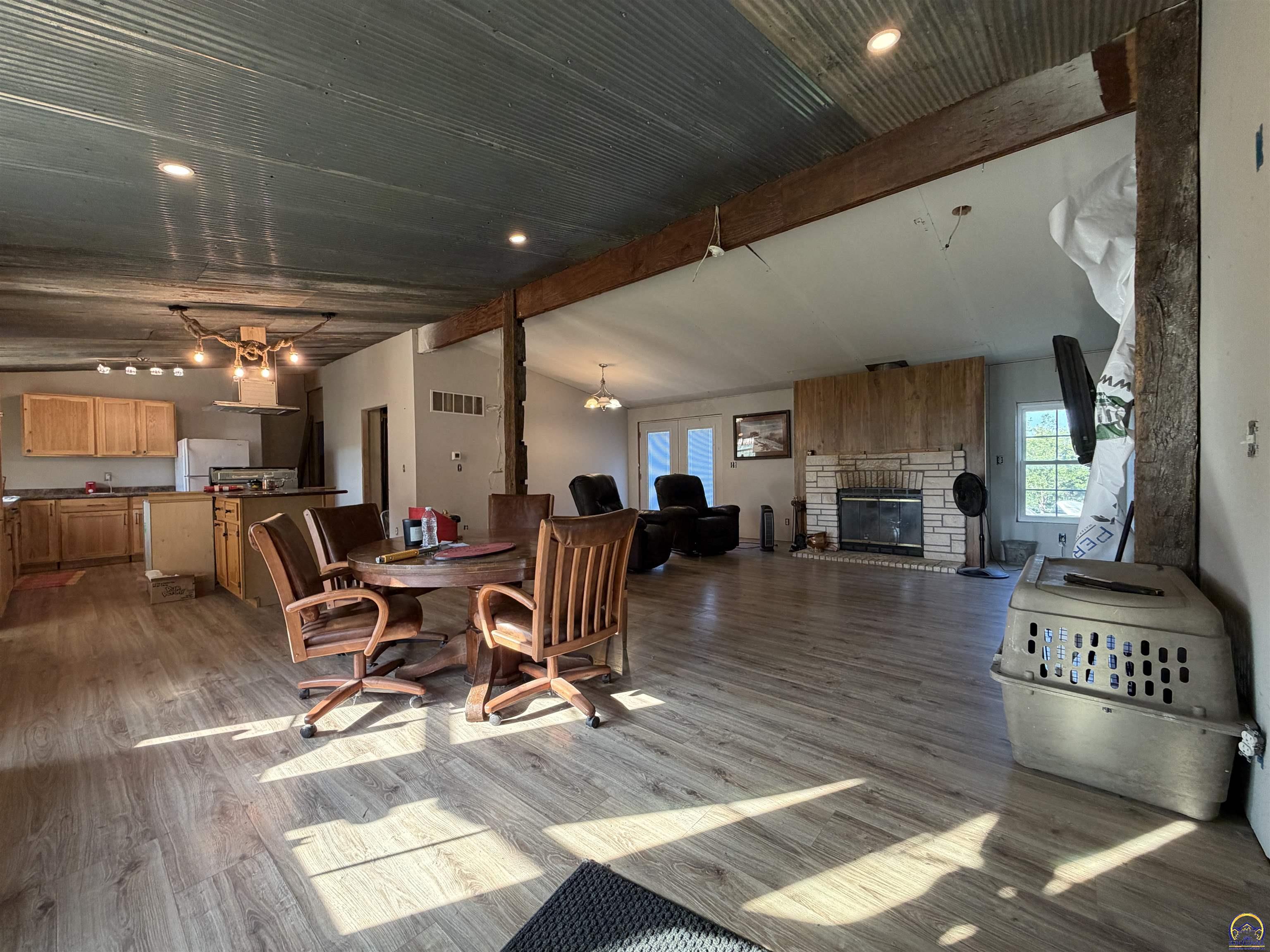 6936 Butler Road Meriden, KS 66512 - Photo 9 of 26 Gallery Image 9