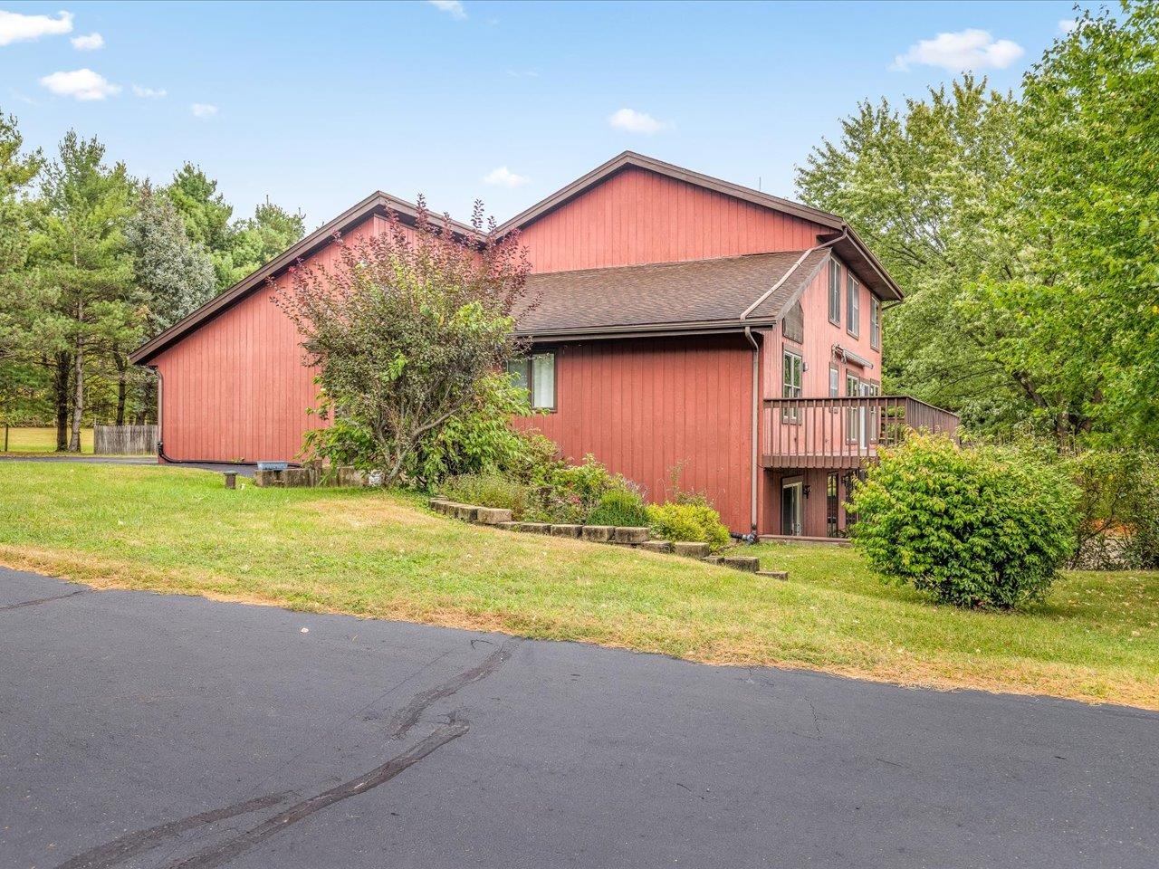 9104 East Weber Road Ridott, IL 61067 - Photo 12 of 96