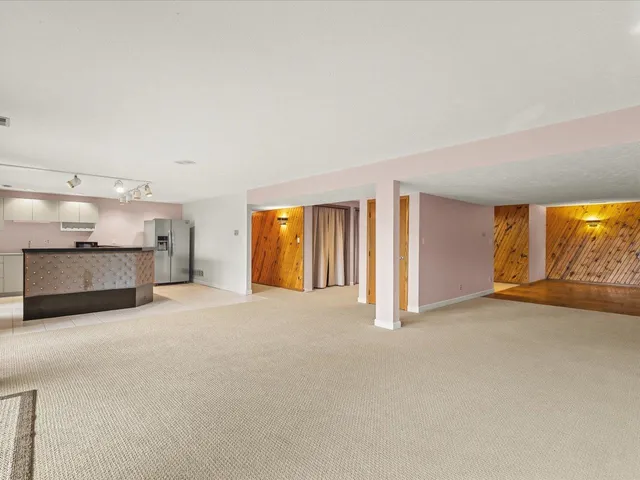 $550,000 | 9104 East Weber Road, Ridott, IL 61067