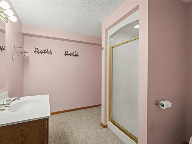 $550,000 | 9104 East Weber Road, Ridott, IL 61067