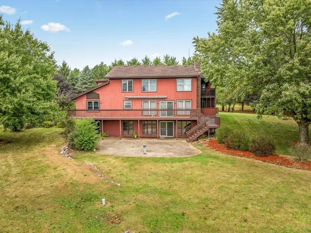 $550,000 | 9104 East Weber Road, Ridott, IL 61067