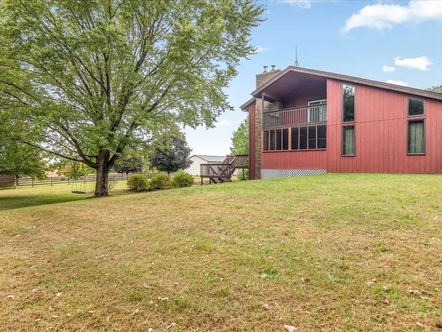 $550,000 | 9104 East Weber Road, Ridott, IL 61067