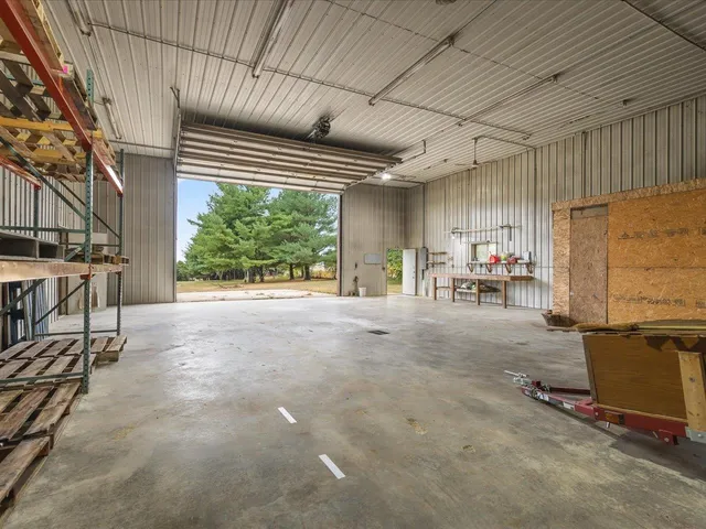 $550,000 | 9104 East Weber Road, Ridott, IL 61067