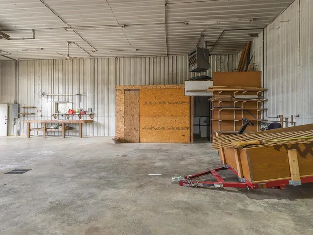 $550,000 | 9104 East Weber Road, Ridott, IL 61067