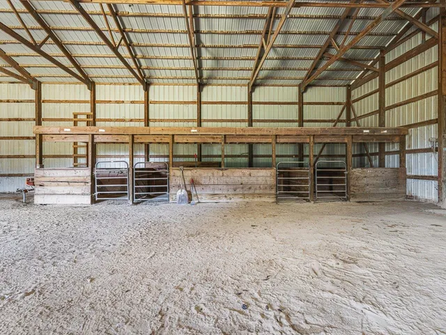 $550,000 | 9104 East Weber Road, Ridott, IL 61067