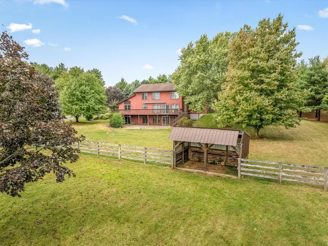 $550,000 | 9104 East Weber Road, Ridott, IL 61067