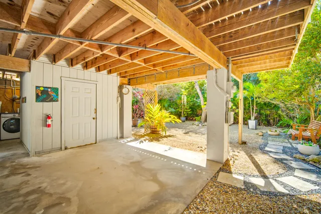 $625,000 | 29112 Poinsetta Lane, Big Pine Key, FL 33043