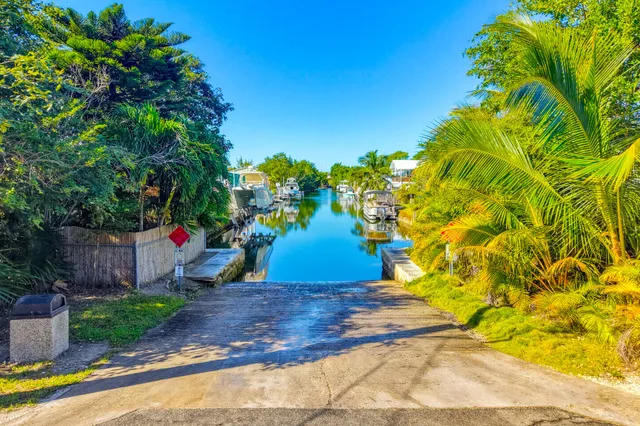 $625,000 | 29112 Poinsetta Lane, Big Pine Key, FL 33043