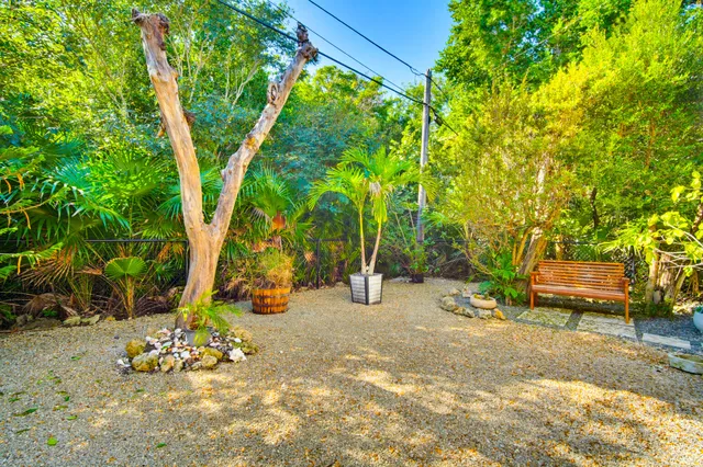 $625,000 | 29112 Poinsetta Lane, Big Pine Key, FL 33043