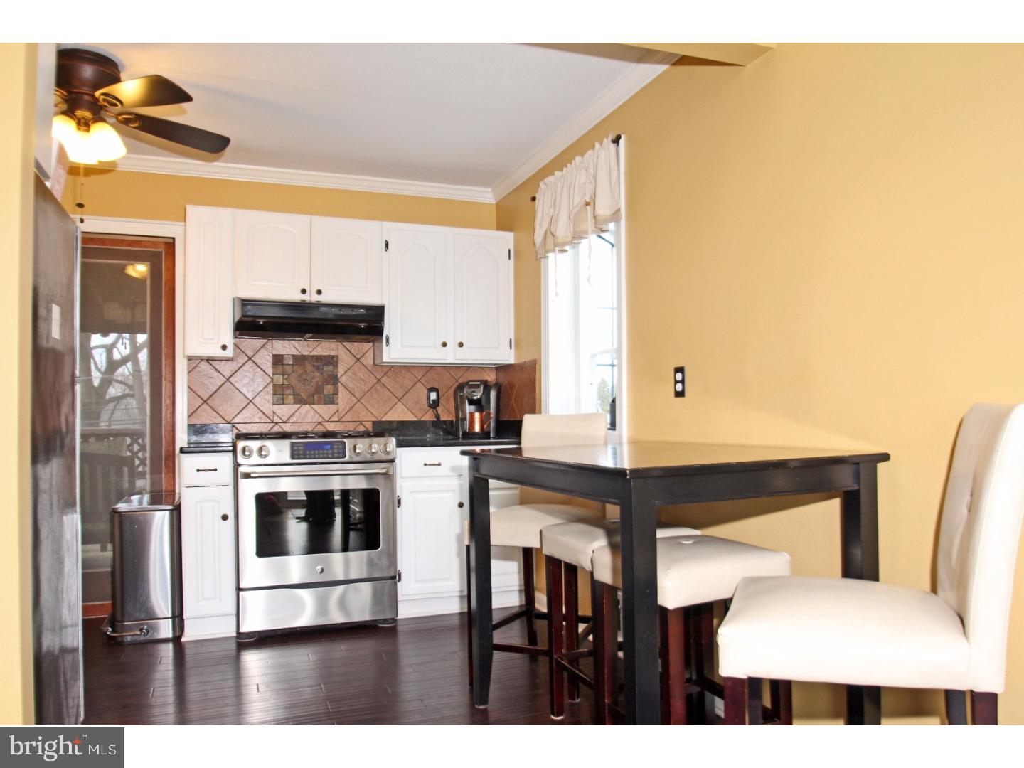 122 Barren Road Newtown Square, PA 19073 - Photo 5 of 25
