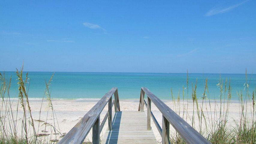 6461 Northwest 2nd Avenue, Unit 409 Boca Raton, FL 33487 - Photo 47 of 57 BEACH