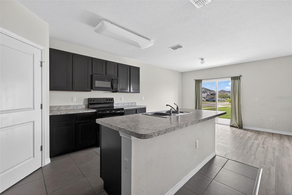 3125 South Northview Road Plant City, FL 33566 - Photo 6 of 31