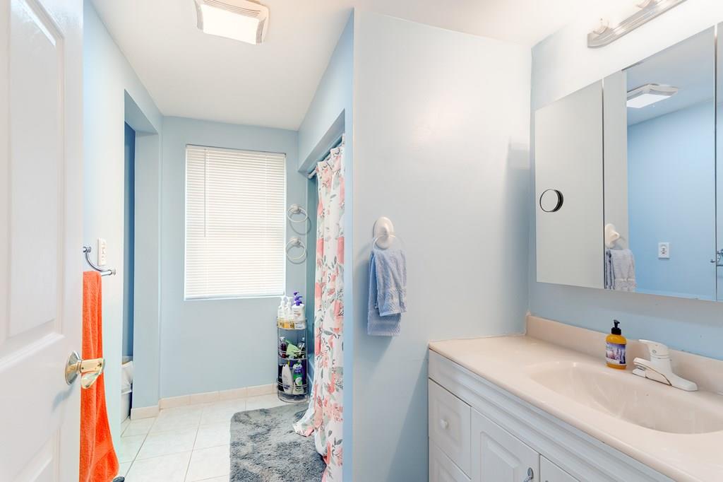13 Healy Road Worcester, MA 01603 - Photo 5 of 16 Gallery Image 5