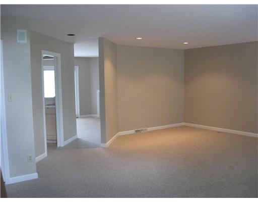 164 Shadow Ridge Drive Pittsburgh, PA 15238 - Photo 2 of 18 Dining Room. DINING AREA INCORPORATED WITH LIVING ROOM