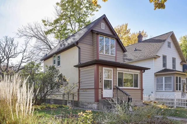 $260,000 | 1764 West Minnehaha Avenue, St. Paul, MN 55104