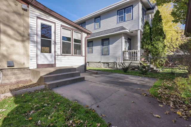 $260,000 | 1764 West Minnehaha Avenue, St. Paul, MN 55104