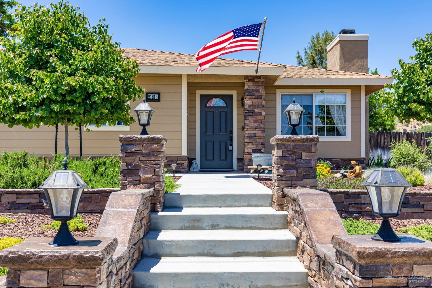 21213 Quail Springs Road Tehachapi, CA 93561 - Photo 1 of 32 Gallery Image 1