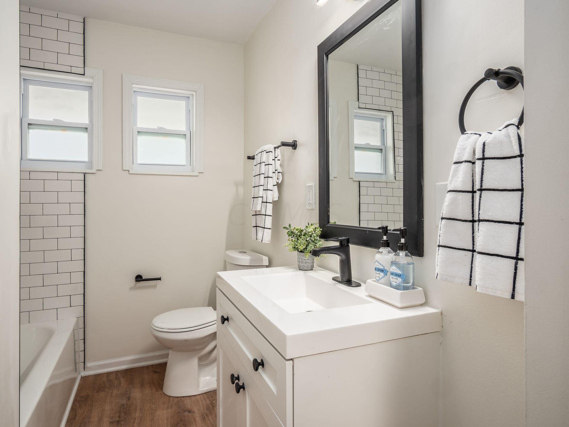 2657 Tudor Road Columbus, OH 43209 - Photo 16 of 41 018_a34e439d_A 2657 Tudor 048
