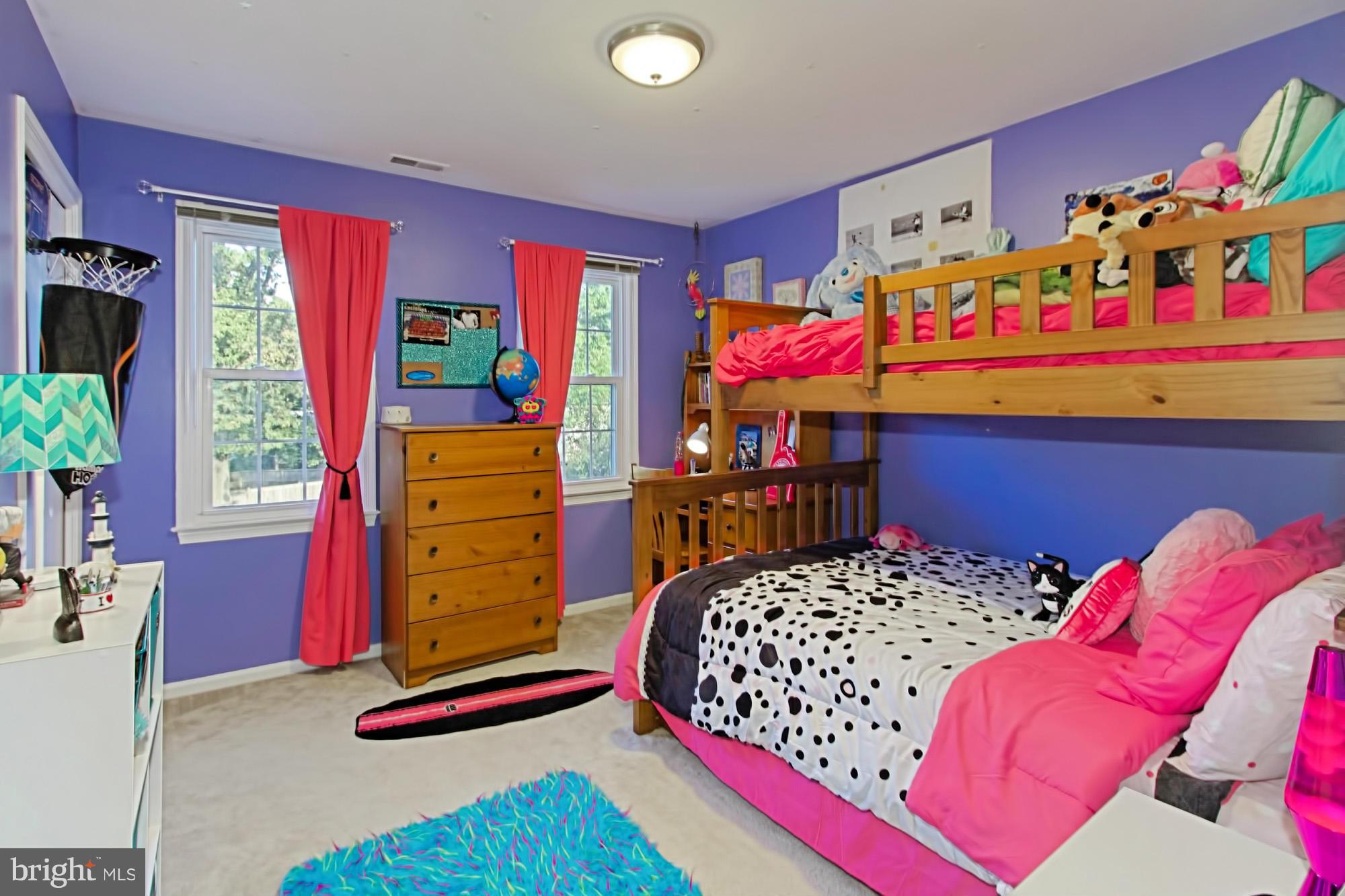10041 Marshall Pond Road Burke, VA 22015 - Photo 17 of 30 Perfect for a child's Bedroom