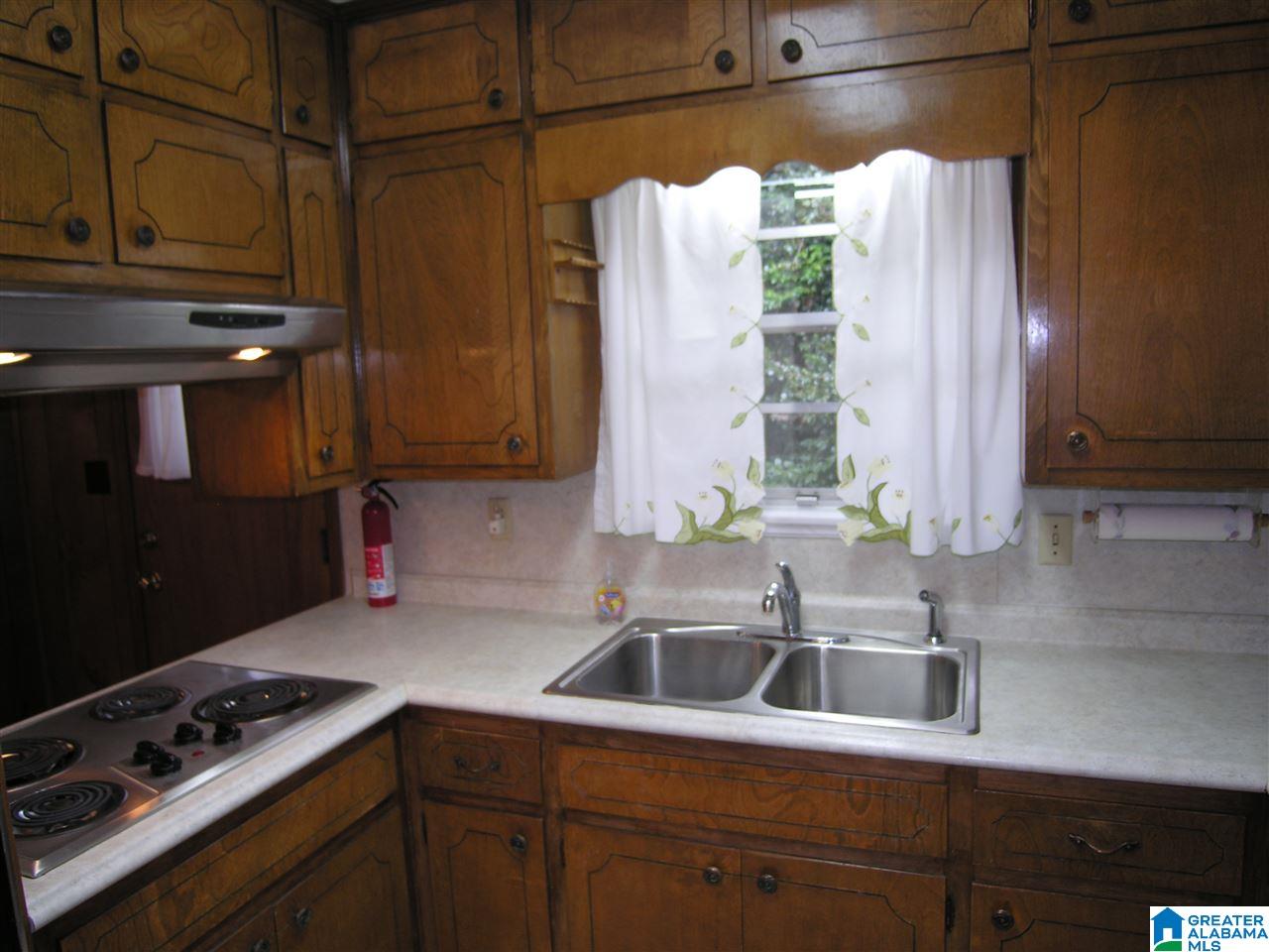 1544 Saulter View Road Birmingham, AL 35209 - Photo 13 of 39