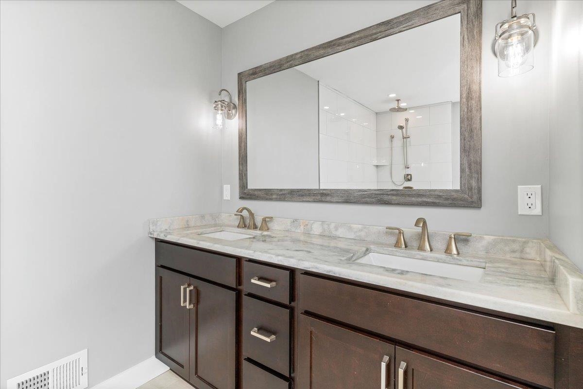 26 Meeting House Hill Road Deerfield, NH 03037 - Photo 40 of 60