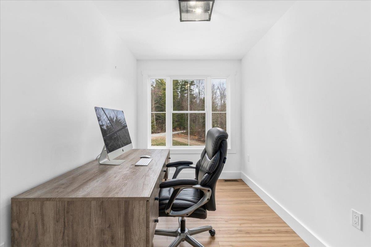 26 Meeting House Hill Road Deerfield, NH 03037 - Photo 51 of 60