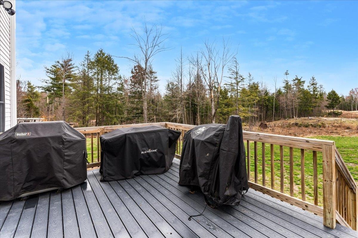 26 Meeting House Hill Road Deerfield, NH 03037 - Photo 10 of 60