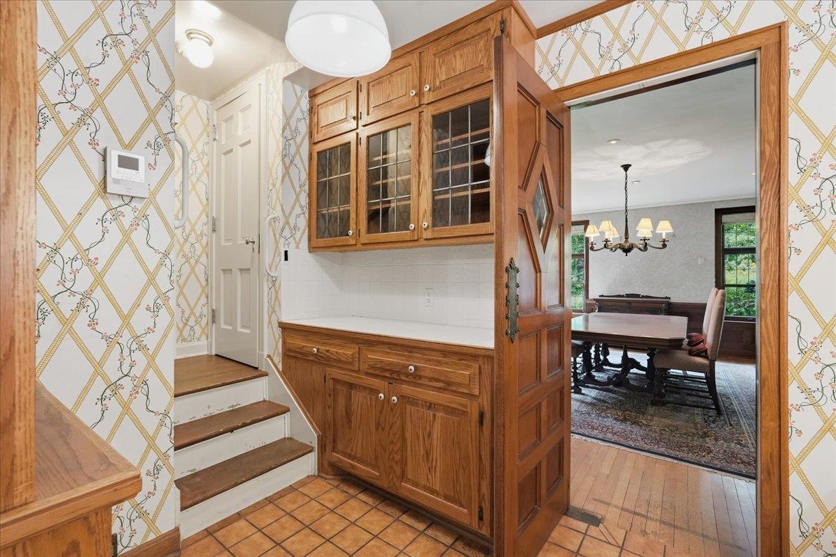 1110 Edgewood Avenue Madison, WI 53711 - Photo 20 of 86