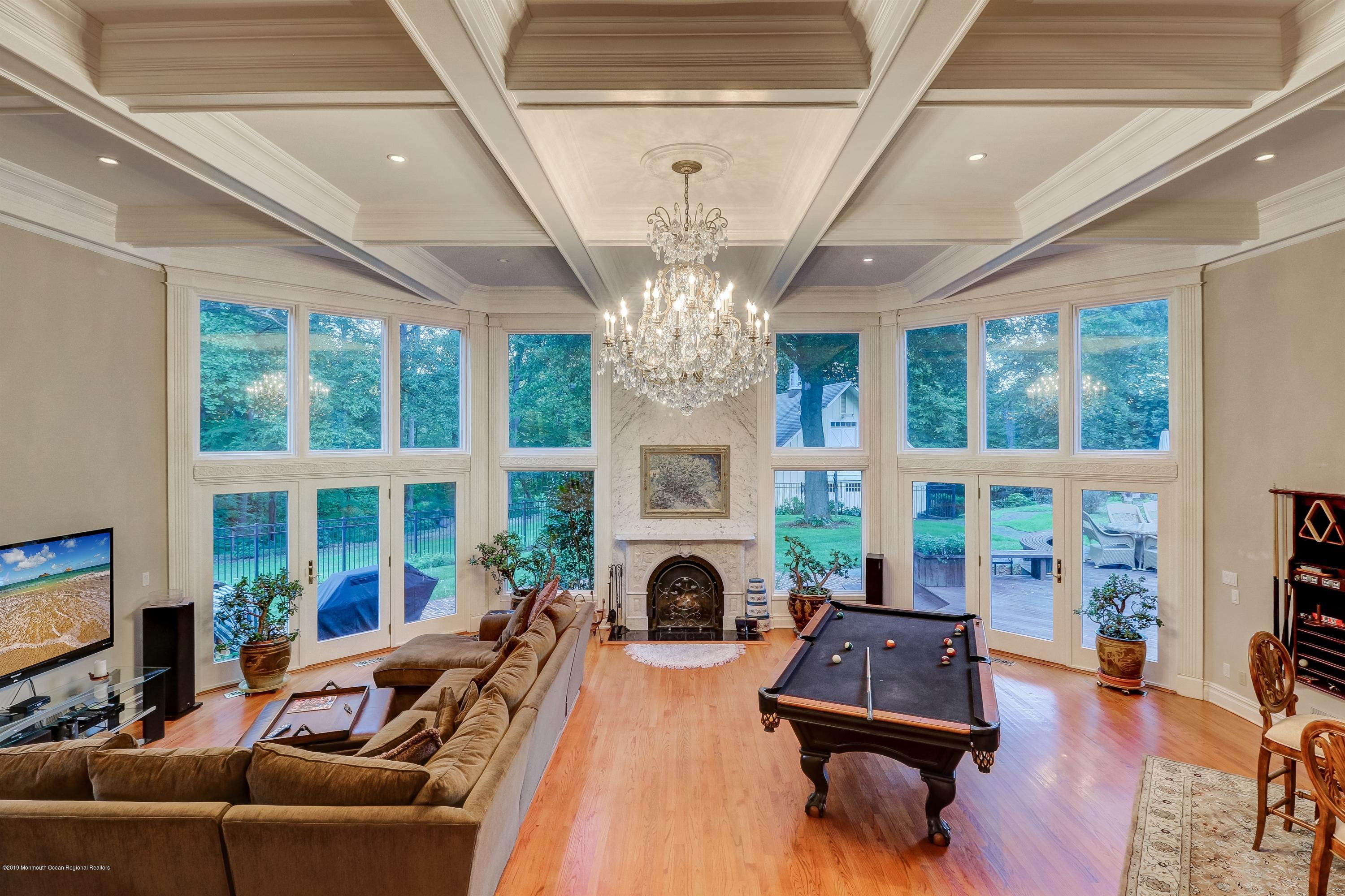 6 Fox Hunt Road Holmdel, NJ 07733 - Photo 3 of 42 006_Living room