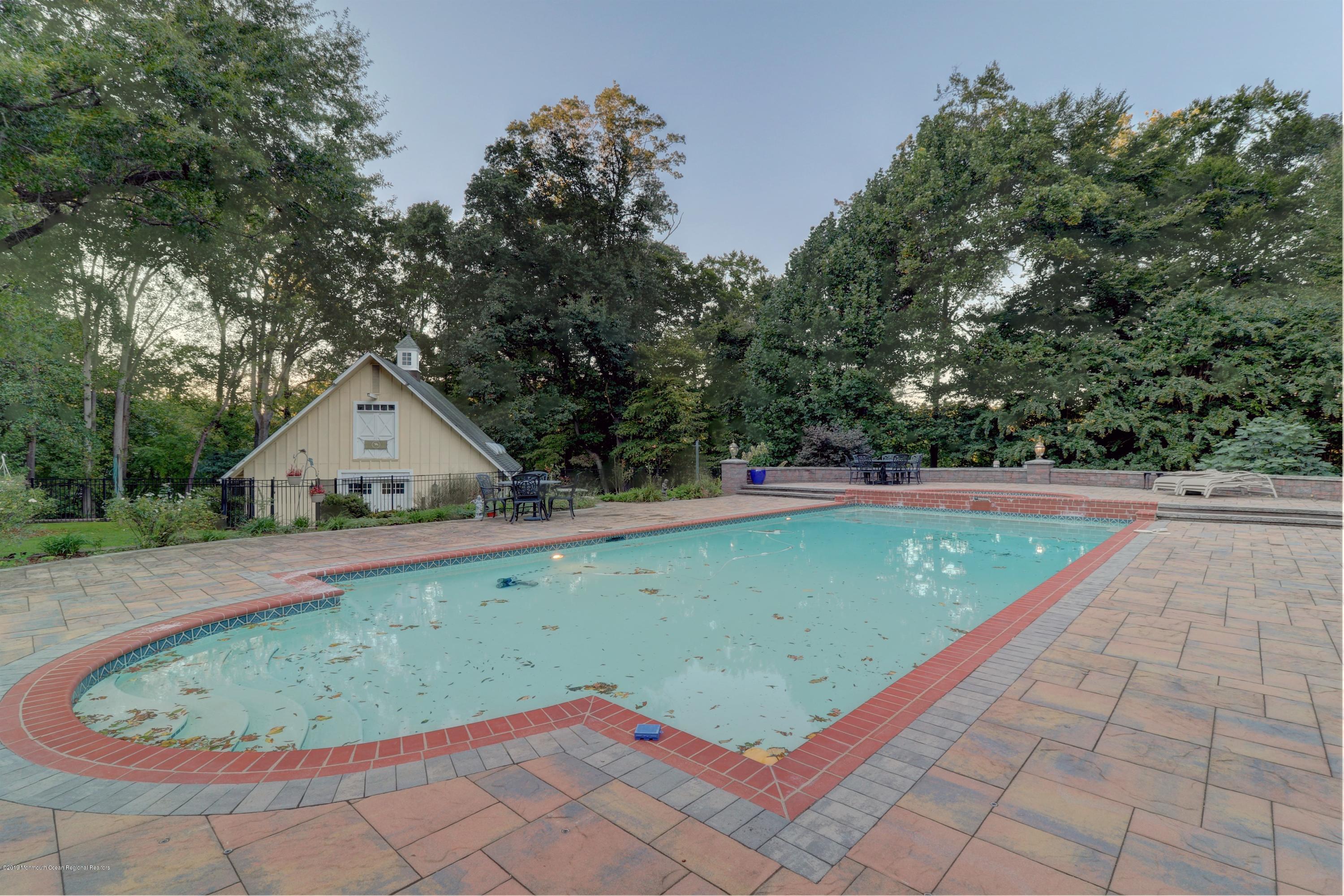 6 Fox Hunt Road Holmdel, NJ 07733 - Photo 27 of 42 030_Pool