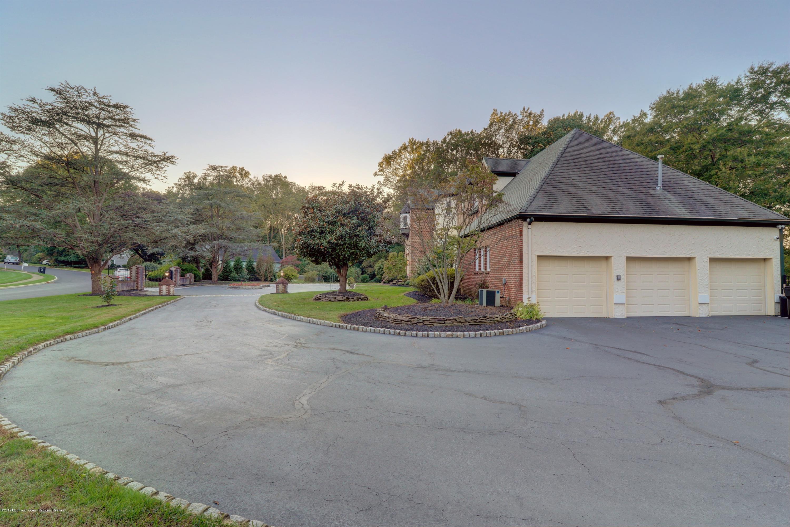 6 Fox Hunt Road Holmdel, NJ 07733 - Photo 28 of 42 031_Garage