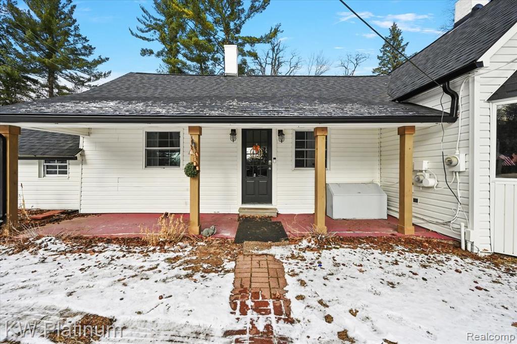 8658 Marsh Road Algonac, MI 48001 - Photo 3 of 81