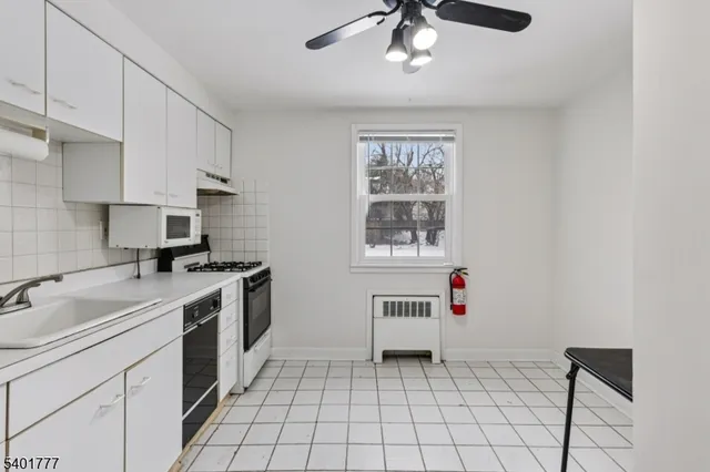 $275,000 | 445 Morris Avenue, Unit D11, Springfield, NJ 07081