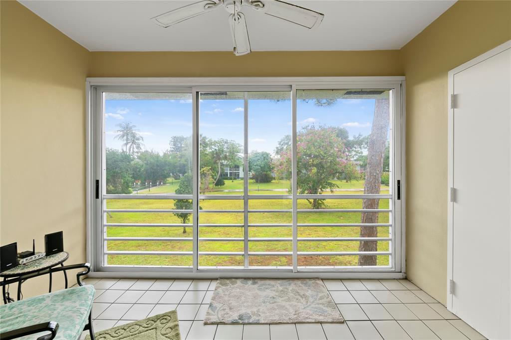 2460 Southwest 22nd Avenue, Unit 810 Delray Beach, FL 33445 - Photo 18 of 31