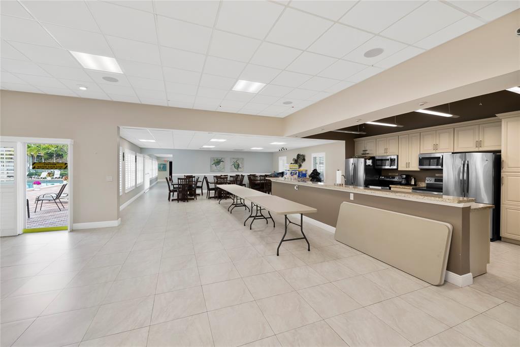 2460 Southwest 22nd Avenue, Unit 810 Delray Beach, FL 33445 - Photo 24 of 31