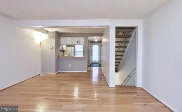 $3,000 | 1915 Belmont Ridge Court, Reston, VA 20191