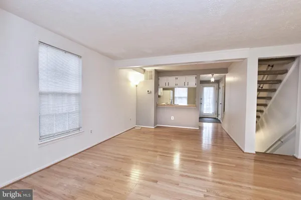 $3,000 | 1915 Belmont Ridge Court, Reston, VA 20191