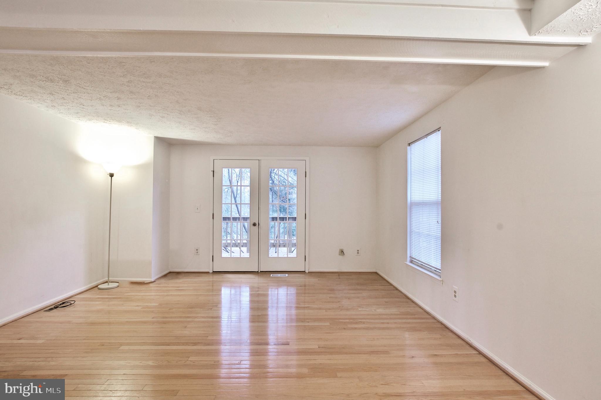 1915 Belmont Ridge Court Reston, VA 20191 - Photo 15 of 34 FAMILY ROOM