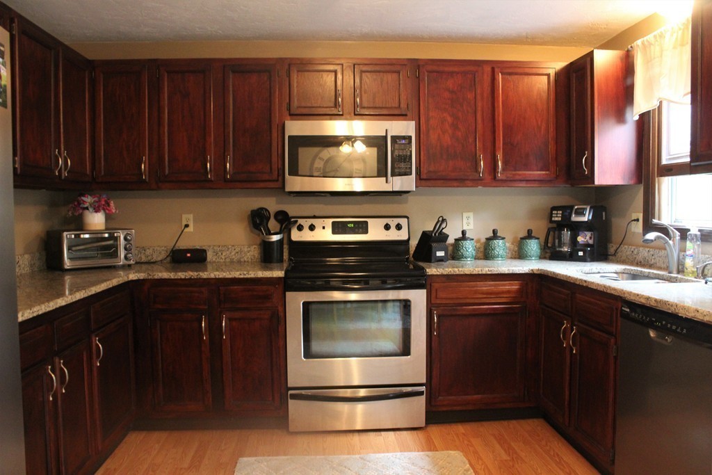 30 Hudson Road Oxford, MA 01540 - Photo 8 of 26