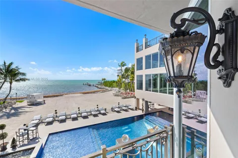 $24,995,000 | 82719 Old Highway, Islamorada, FL 33036