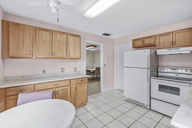 $899,000 | 4705 Holly Drive, Palm Beach Gardens, FL 33418