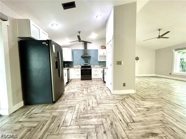 $2,345 | 210 Southeast 1st Place, Cape Coral, FL 33990