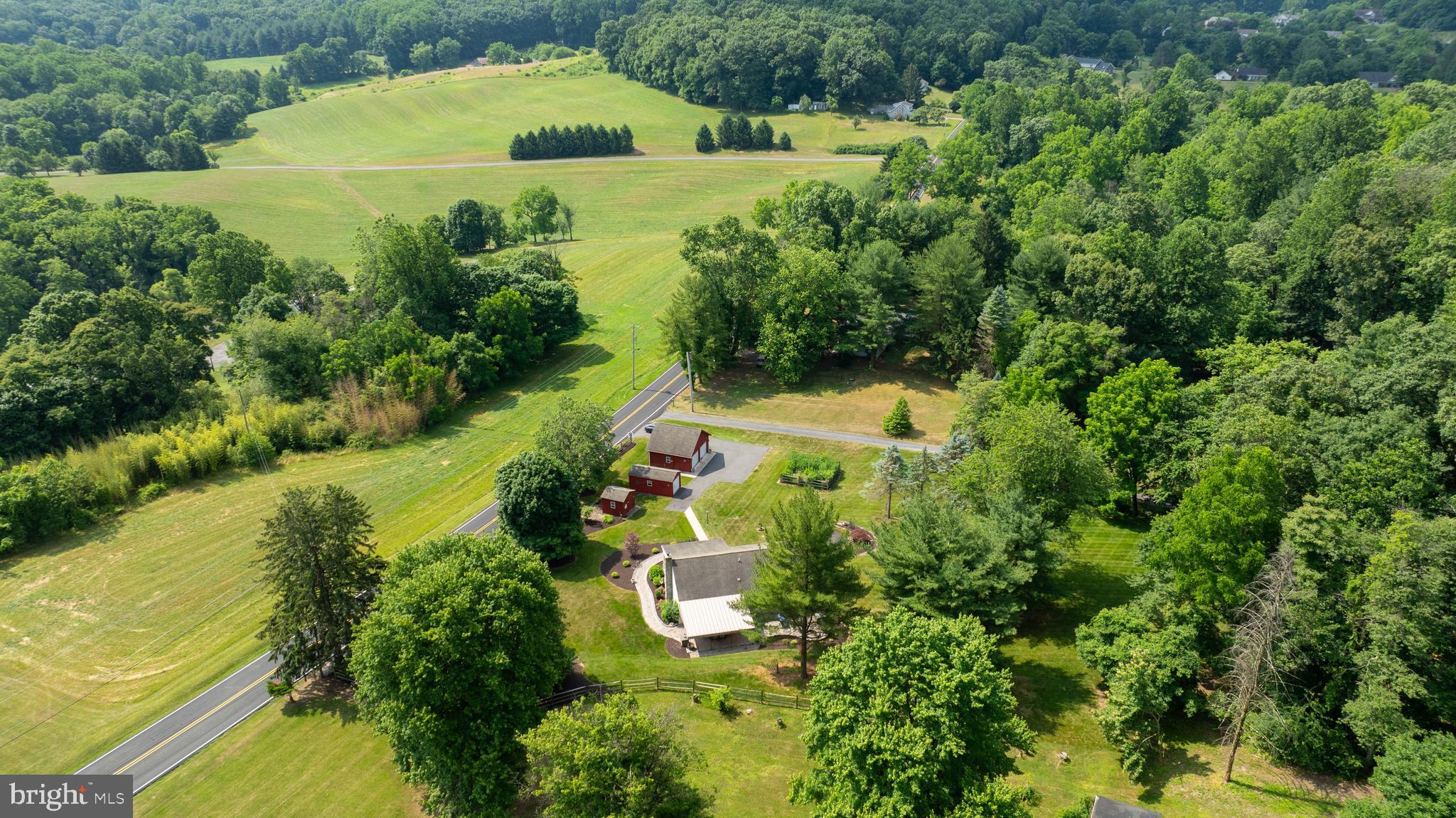 526 Freemansville Road Reading, PA 19607 - Photo 3 of 46 Gallery Image 3