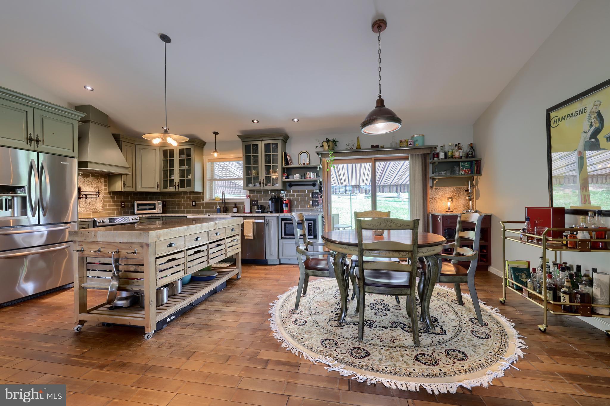 526 Freemansville Road Reading, PA 19607 - Photo 31 of 46 Dining & Kitchen